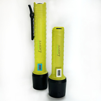IP68 Waterproof Explosion Proof LED Flashlight 5000 Lux 3.4Ah
