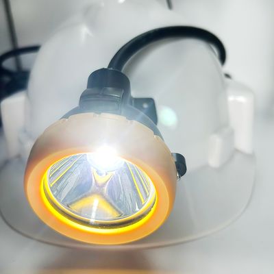 7.8Ah Oplaadbare LED-mijnwerkerslamp met verstelbare 90° lamphouder en 3 verlichtingsmodi voor ondergrondse mijnbouw