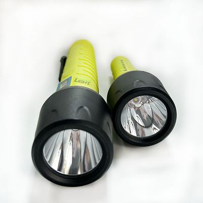High-Power LED Mining Lamp with 15000 Lux Brightness 3 Lighting Modes and 13.6Ah Capacity